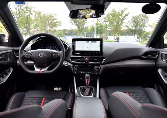 15万预算，菲斯塔、名爵6、昂克赛拉，哪一款值得入手？