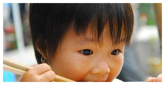 让孩子积食、不长个的3种早餐,家长不要再给孩子吃了!别大意休闲区蓝鸢梦想 - Www.slyday.coM 让孩子积食、不长个的3种早餐,家长不要再给孩子吃了!别大意休闲区蓝鸢梦想 - Www.slyday.coM