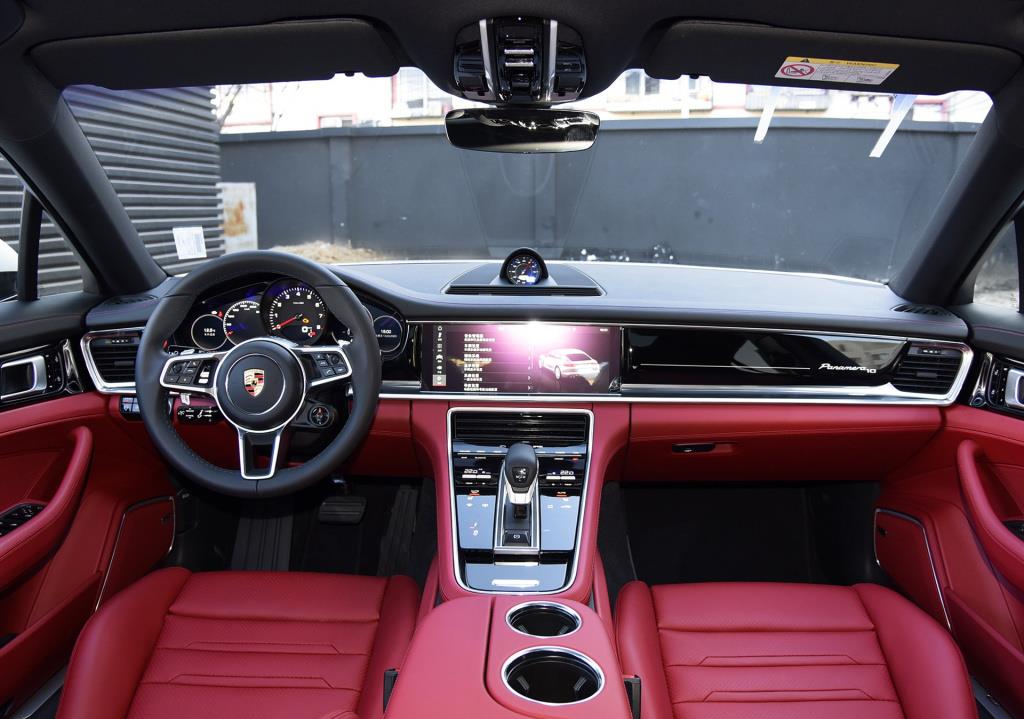 房子一扒,帕拉梅拉,成功男人的大玩具!