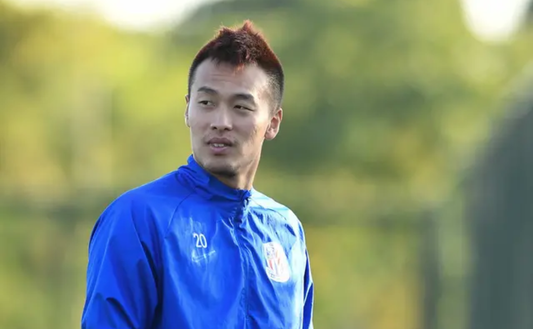 申花外援金信煜正在进行恢复训练,金信煜可能会赶上亚冠比赛