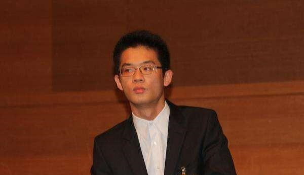 弃台大选北大,怼韩寒考不上大学,李敖之子说他剑桥读博一定回国休闲区蓝鸢梦想 - Www.slyday.coM 弃台大选北大,怼韩寒考不上大学,李敖之子说他剑桥读博一定回国休闲区蓝鸢梦想 - Www.slyday.coM