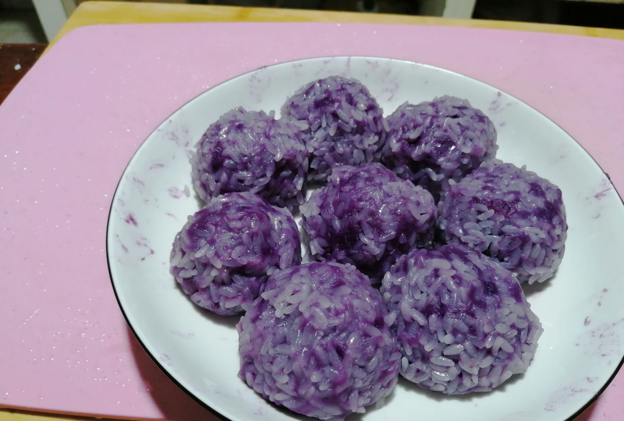 "紫薯糯米丸子"软糯香甜