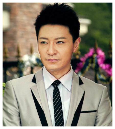 李宗翰,1976年11月7日出生于湖北武汉,中国内地男演员,毕业于中央戏剧