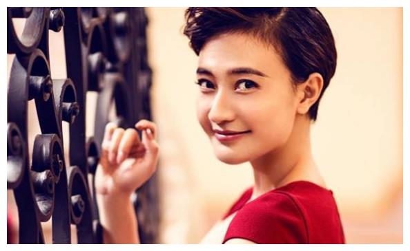 闫娜拥有独特的演技也拥有很好的学历却活成了这样