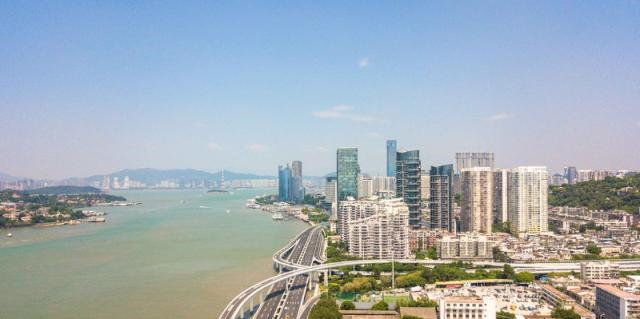 为什么去厦门旅行一定要去鼓浪屿？去过你就明白了！休闲区蓝鸢梦想 - Www.slyday.coM