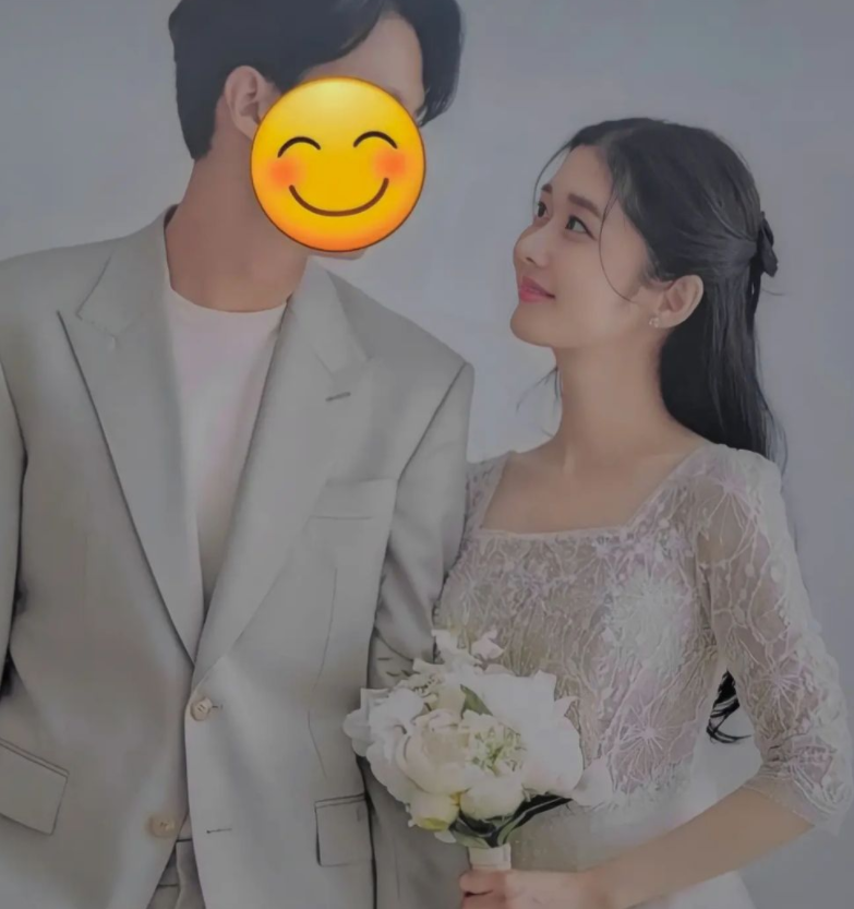 而曾与张娜拉合作韩剧《vip》的李尚允则搞笑的大场面话喊说"再见,祝