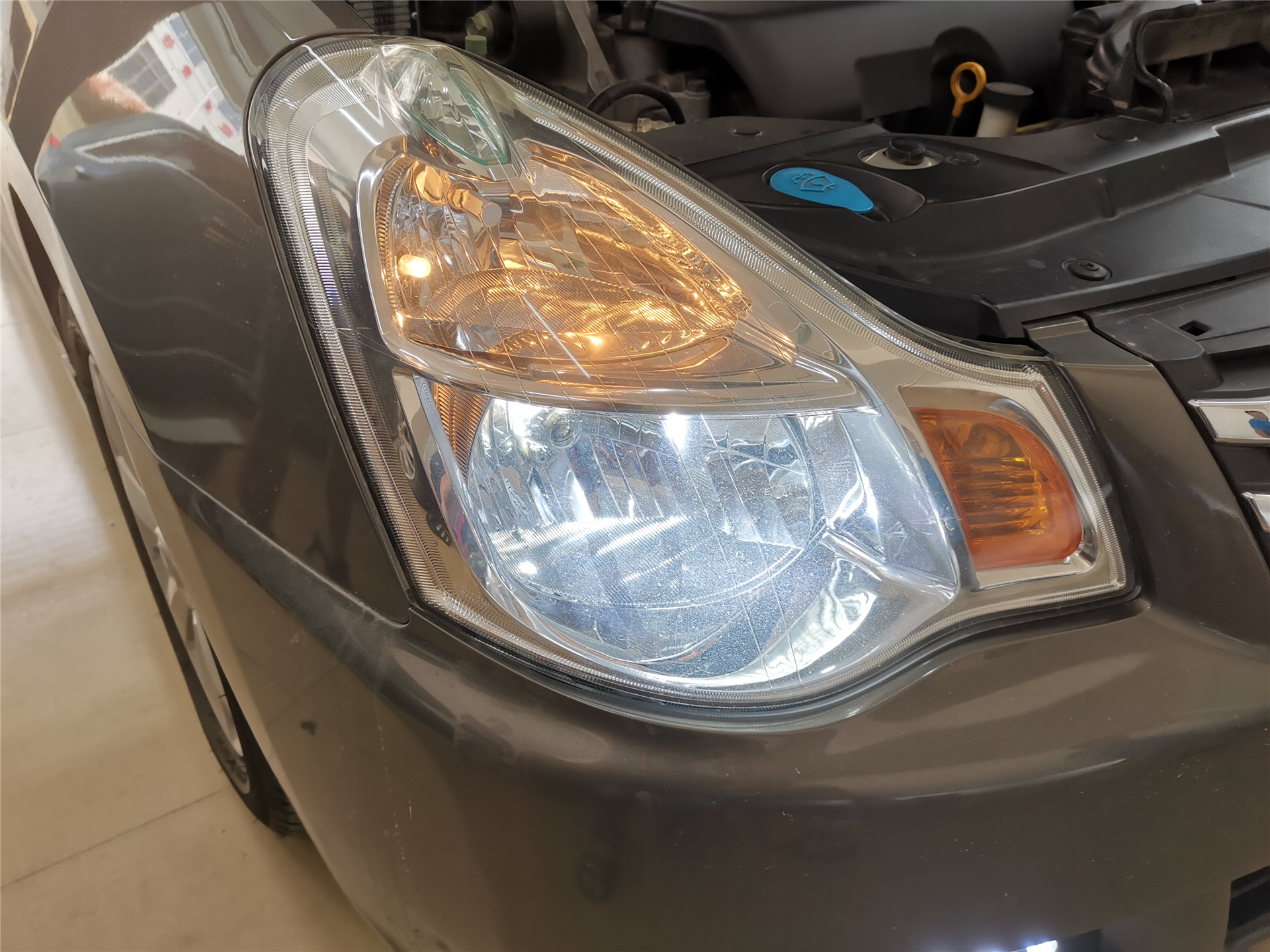 轩逸大灯怎么改改装透镜大灯才是改灯的正确姿势