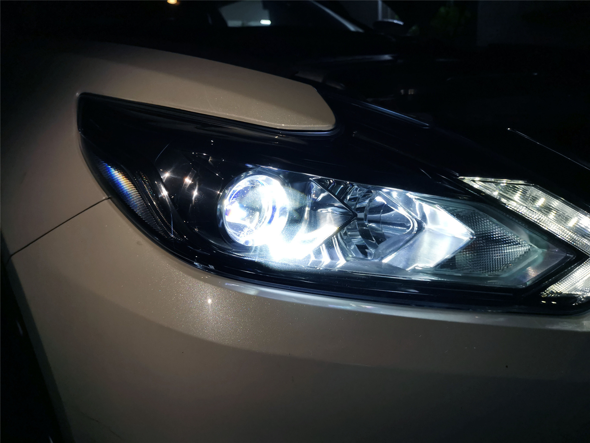 广州专业改灯,天籁车灯升级,led透镜照亮你回家的路!-新浪汽车