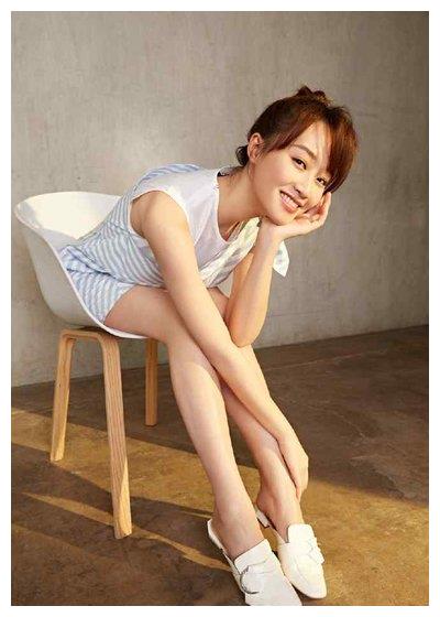 《乘风破浪的姐姐》中蓝盈莹,精神直爽的女孩子招人喜欢