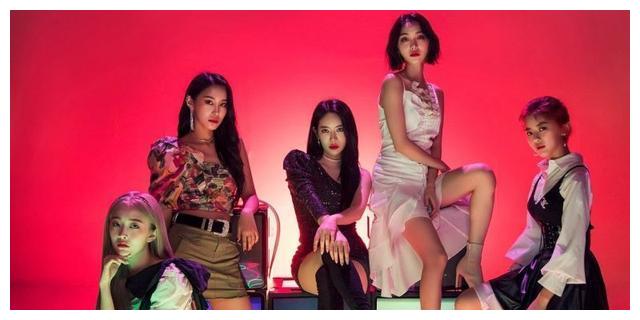 hinapia是韩国osr娱乐于2019年推出的五人女团,由四