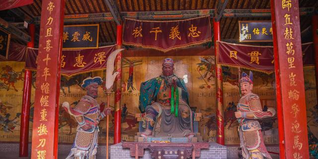 实拍天下第一雄关嘉峪关，长城内外差别原来这么大休闲区蓝鸢梦想 - Www.slyday.coM