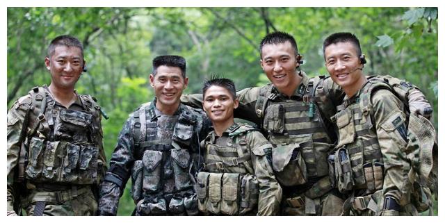 吴京班长庄小龙有多厉害?身高1米5被特招入伍,如今转型功夫演员休闲区蓝鸢梦想 - Www.slyday.coM 吴京班长庄小龙有多厉害?身高1米5被特招入伍,如今转型功夫演员休闲区蓝鸢梦想 - Www.slyday.coM