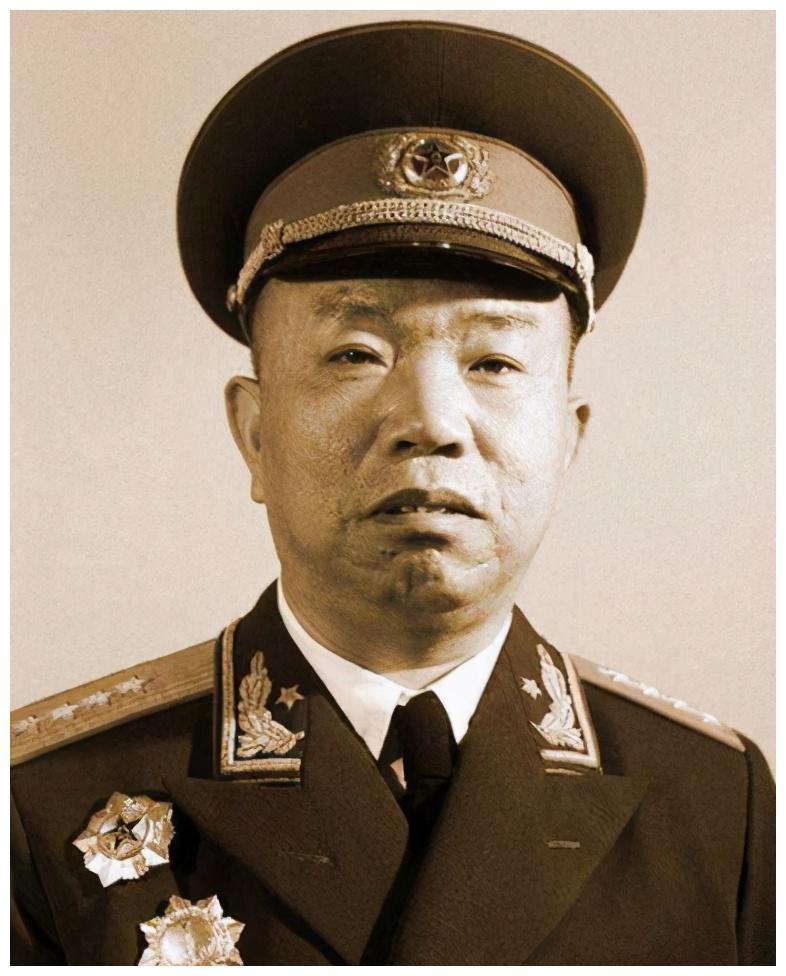 艰苦的岁月里大将和军医的红色烽火情她21岁嫁给37岁的他