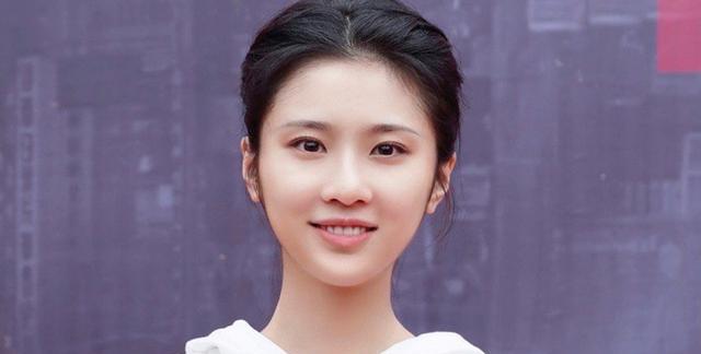 《前夜》主要是以林昔,苏楠为代表的隐蔽战线的无名英雄们,在国将不国