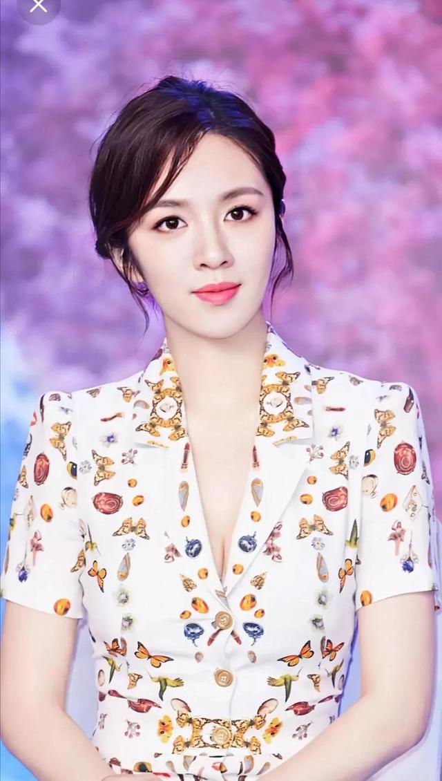 王晓晨气质婉约迷人的高清写真图片