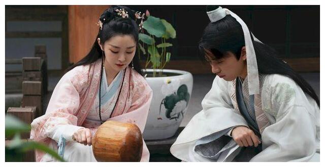 1/ 4众所周知,由郭麒麟,宋轶,蒋依依等出演的《赘婿》上映以来,热度