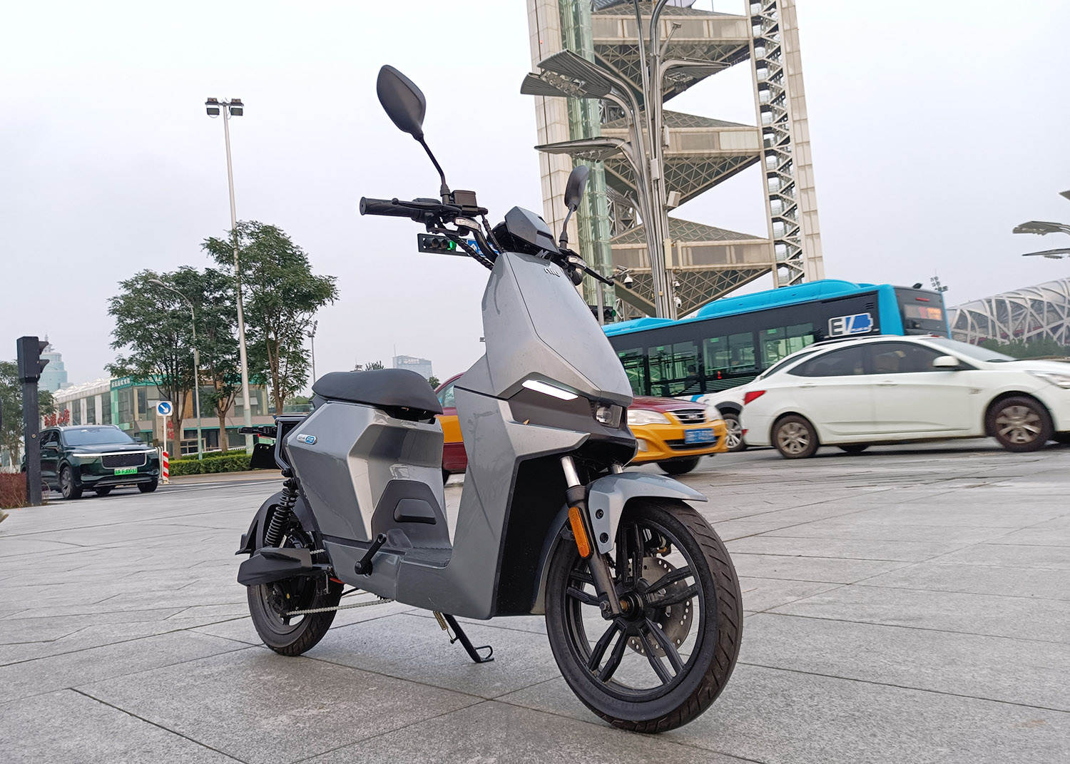 小牛电动govaf2初体验原来电动车也可以如此炫酷