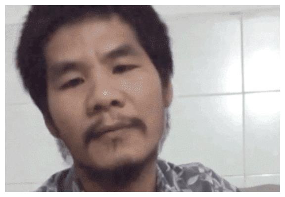 网红周某人人气高，自曝感情状况：很多漂亮女孩想嫁给我_新浪新闻