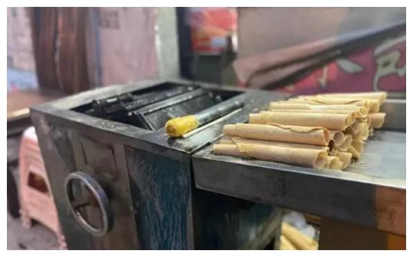 刚学会用微信的爷爷，发了第一条消息，孙女瞬间泪崩……休闲区蓝鸢梦想 - Www.slyday.coM