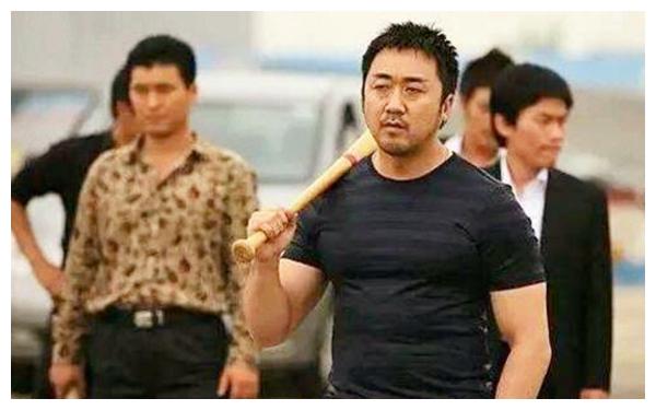 莫磊:曾是乔四的"金牌打手",风光无限,晚年时却靠捡垃圾为生