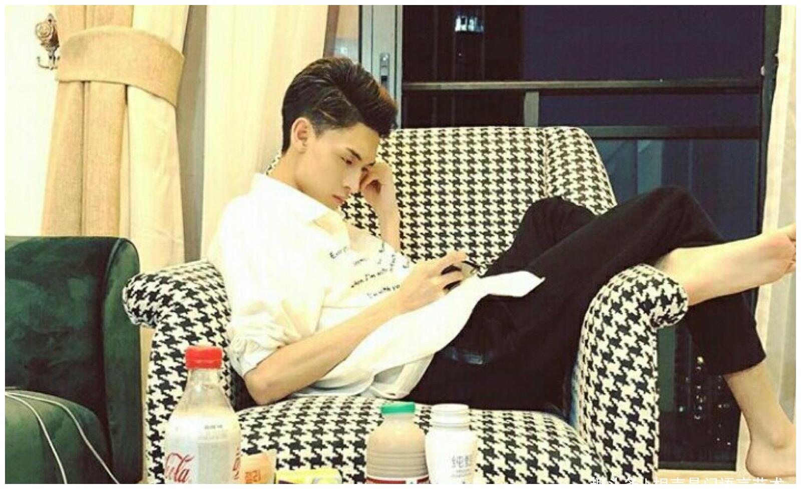 到底是有钱还是没钱德云社秦霄贤语出惊人曾靠观众送吃的度日