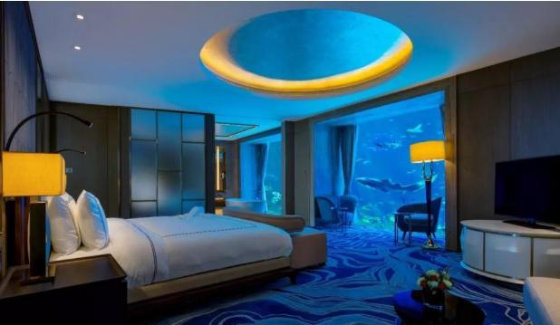 国内唯一一家亚特兰蒂斯海底套房十万一晚满足你一切想象