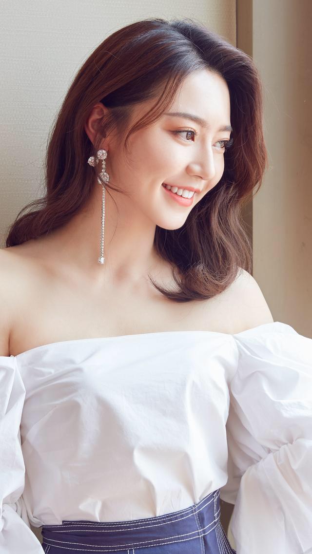 美丽动人黄梦莹图集