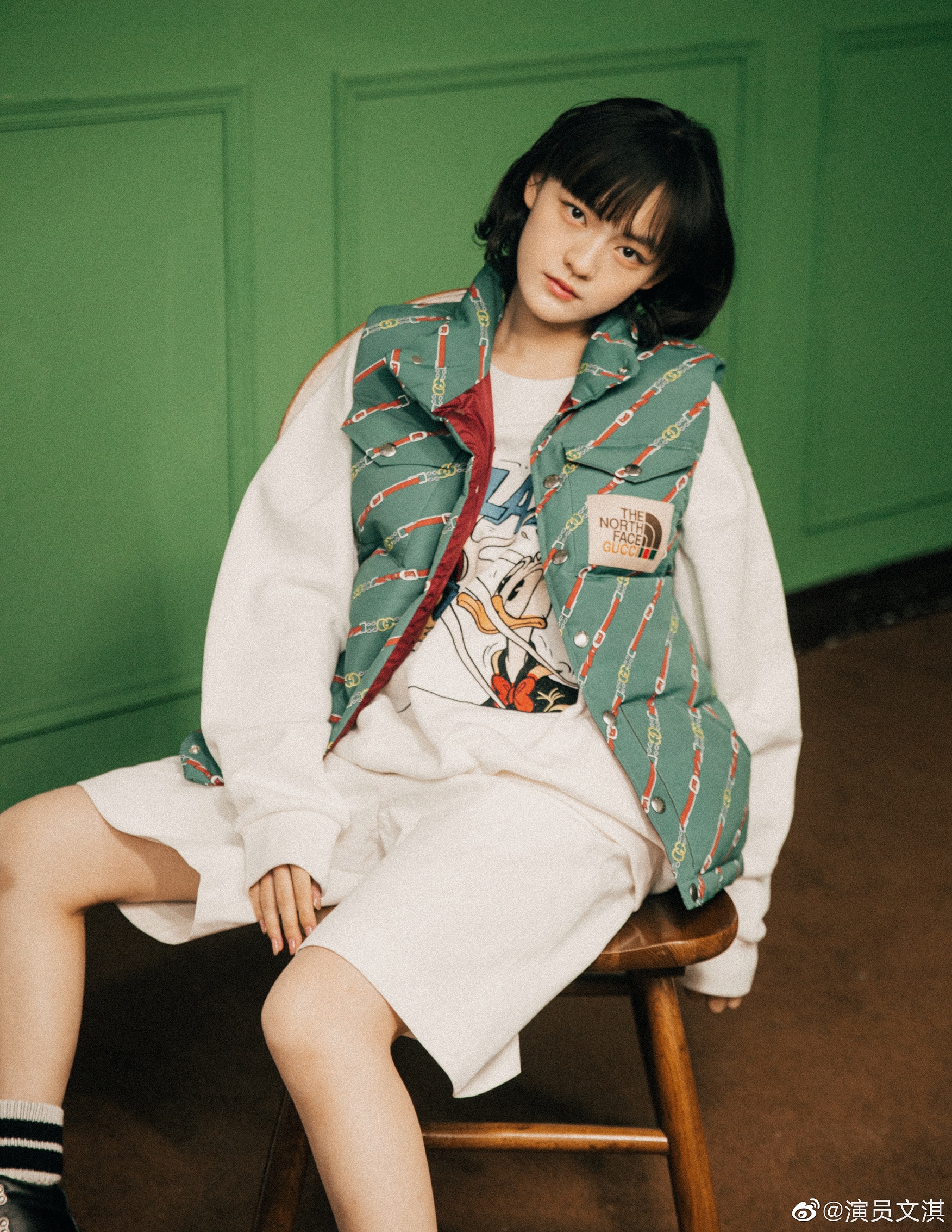 文淇轻胶片质感大片出炉!在线倒计时坐等新年