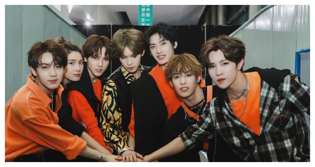 断层c位被弯道超车,电子刊销量低到无法想象,sky糊成素人