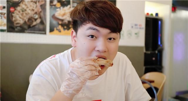 刺痛和杰杰冲进决赛,qg老板又回来了|杰杰|狼队|决赛_新浪新闻