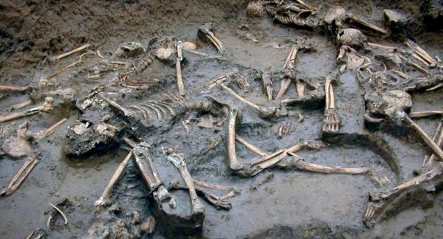 村民从事农业生产时发现累累白骨,专家:7万将士,改变历史走向__财经