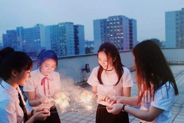 酒店小妹:年轻人都喜欢开钟点房,4个小时能干啥?睡眠根本不足休闲区蓝鸢梦想 - Www.slyday.coM 酒店小妹:年轻人都喜欢开钟点房,4个小时能干啥?睡眠根本不足休闲区蓝鸢梦想 - Www.slyday.coM