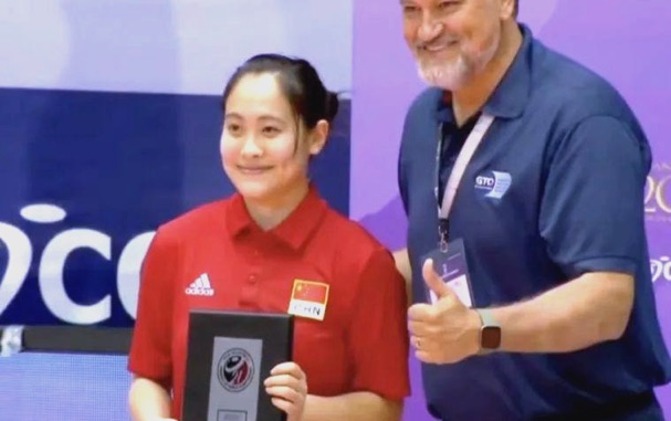 脚步灵活，防守出色不输倪非凡！世青世少赛双料最佳应去国家队