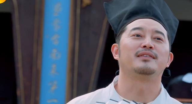 胡可跳汉子骑马舞,台下沙溢笑的太油腻,妥妥老地主既视感!