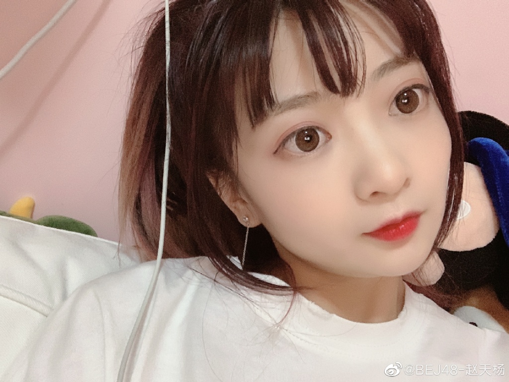 偶像美少女bej48-赵天杨迷人写真美照好可爱