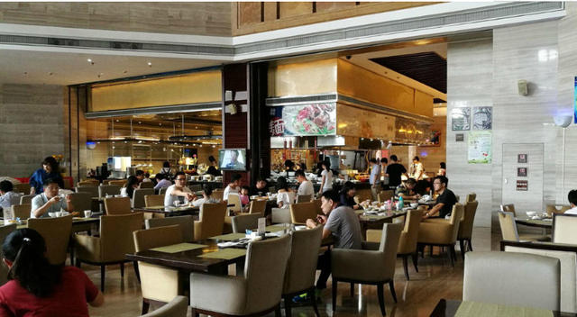 泰山五星级酒店,吃饭免费,顾客一年只来一次,你来过吗__财经头条