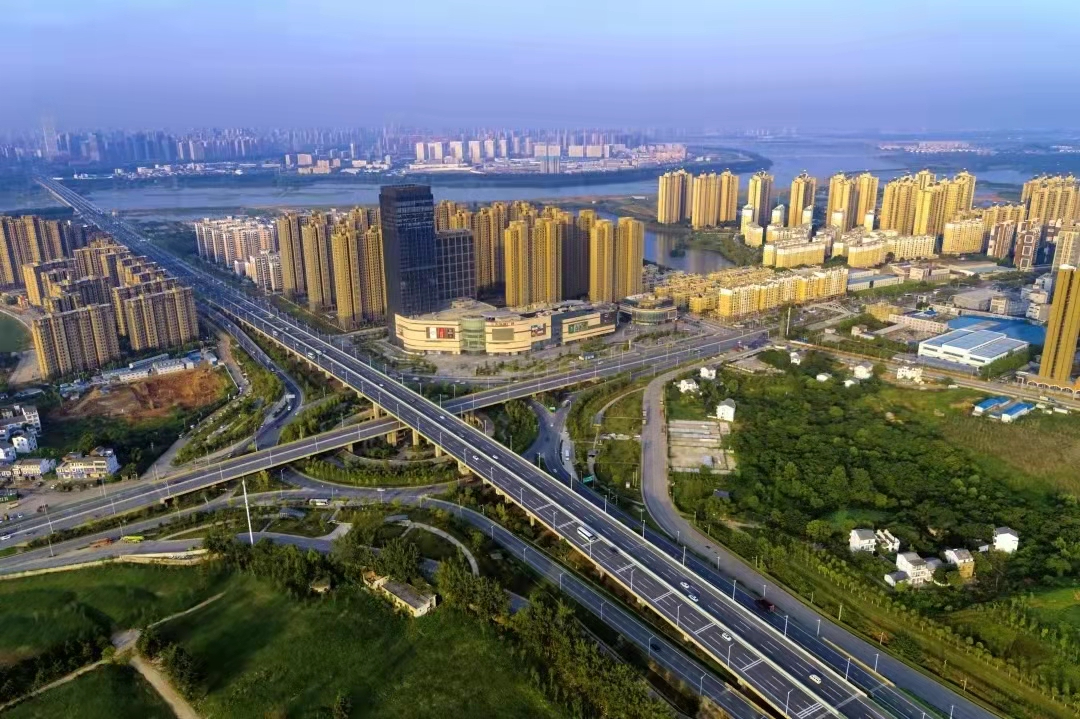 支撑武汉临空副城,发力长江新区副城,打造八大千亿板块|新城|西岸