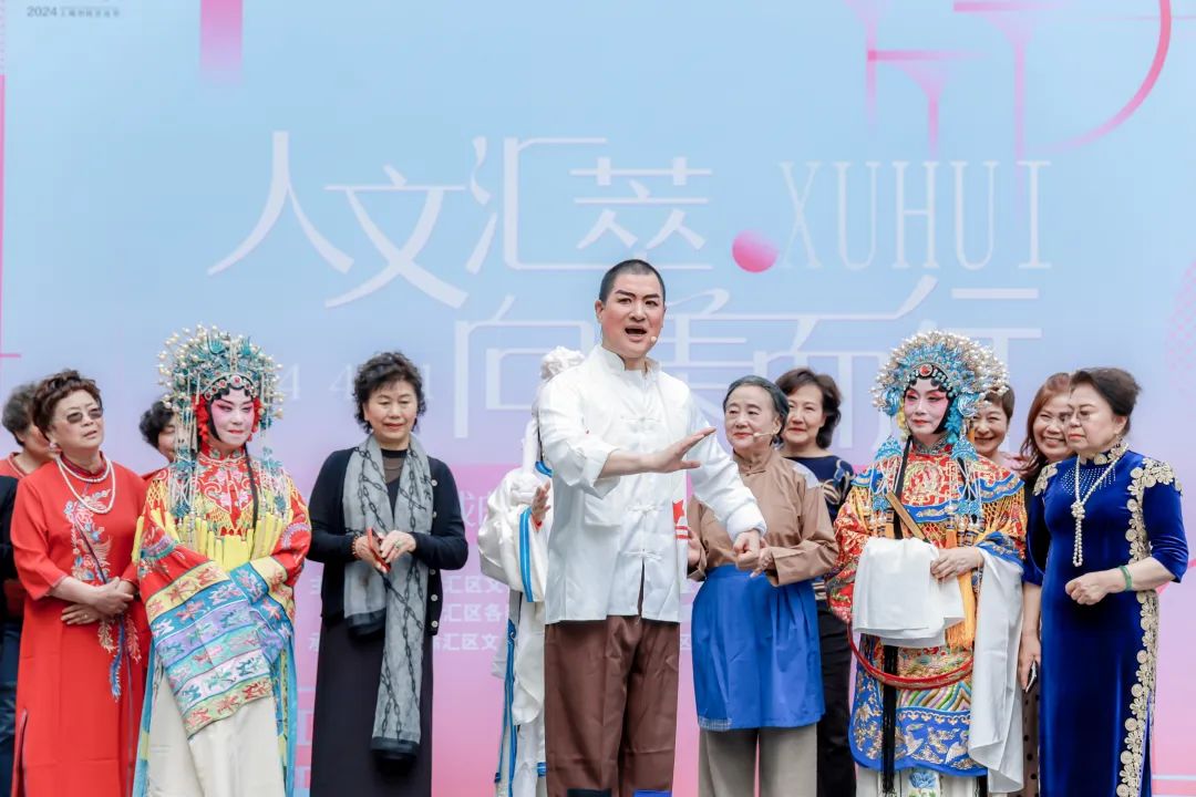 老中青齐亮相!公园里的这场演出京韵十足|京韵|老中青|虹梅街道_新浪新闻