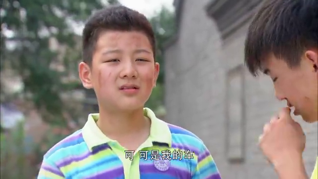 夜市人生:好好的山地车,坏个轮子就要扔,不愧是富二代