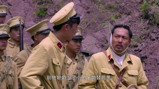 游击英雄:游击队伏击鬼子,一枪隔窗击中鬼子,大战立刻开始