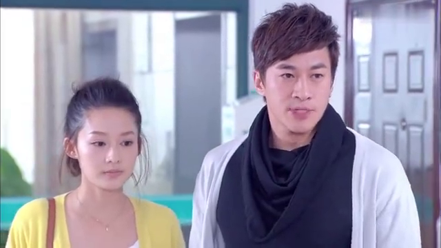 璀璨人生:余非为叶伟加油,杨曼萍对她态度突变,叶平涛欲言又止