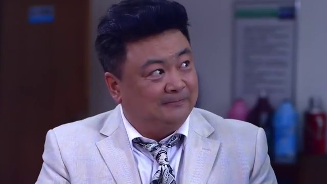 千金归来:赵毅和佳慧深情对唱,谁知佳慧另一个男友出现,尴尬了