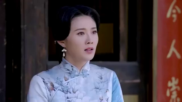 小妾以为正房不懂英文 对男子说英语 没想到正房竟代替男子回答 小妾以为正房不懂英文 对男子说英语 没想到正房竟代替男子回答