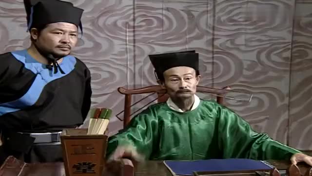 不料现出原形,竟是两个轮子,真是走大运了 为您推荐: 小男孩一出生