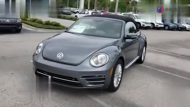 2019款大众甲壳虫,打开车门看到内部空间后,买不买自己拿主意