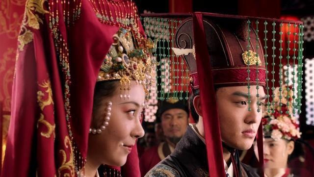 要知道刘娥能够成为宋朝历史上第一位摄政皇太后,皆是因为她所玩弄的