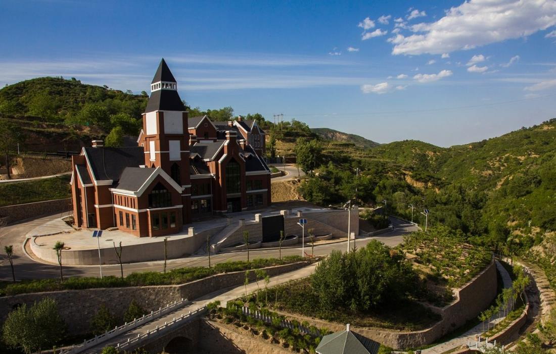 太原又一景点走红,竟是一个超具欧式风情的小镇,有山有水还免费
