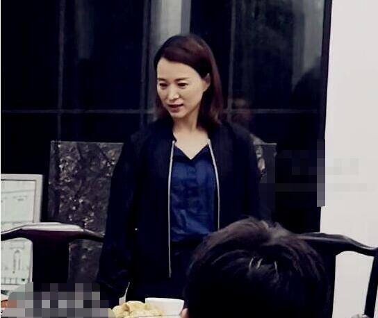 董卿的真实状态到底有多好？看到素颜出镜的她你就明白了休闲区蓝鸢梦想 - Www.slyday.coM