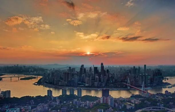 重庆gdp_2021年GDP将超广州,中国巨无霸城市诞生,面积相当于12个上海