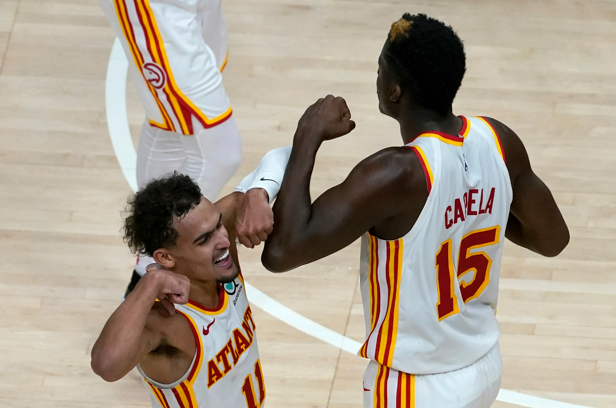 NBA沃神爆料:老鹰防守大核2年4600万提前续约!特雷休闲区蓝鸢梦想 - Www.slyday.coM NBA沃神爆料:老鹰防守大核2年4600万提前续约!特雷休闲区蓝鸢梦想 - Www.slyday.coM